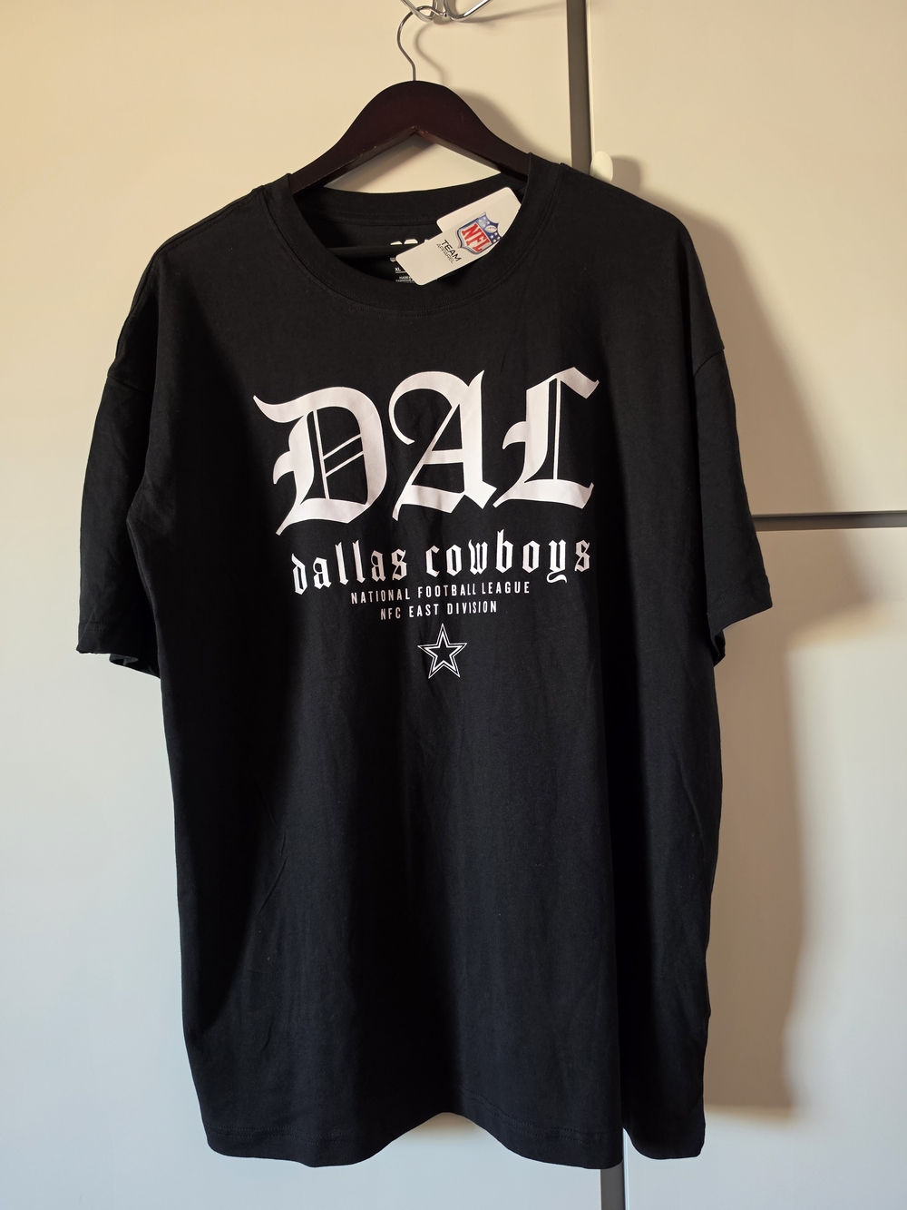 NFL Dallas Cowboys Black DAL Graphic Tee with White Print